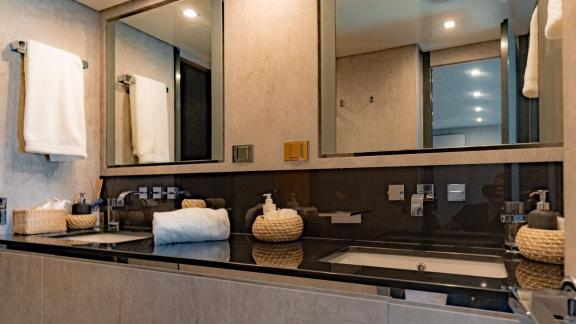 The bathroom of motor yacht La Romana offers a luxurious atmosphere with modern details and stylish design.