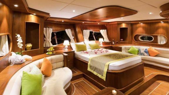 Guest cabin of luxury gulet Vista Mare image 1