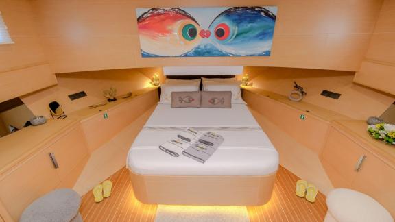 Master cabin of the 3-cabin Gulet Limonata in Göcek, Turkey, with a double bed.