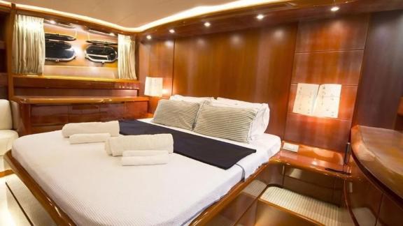 Doppelte Gästekabine auf der Motoryacht Caelum Bild 1
