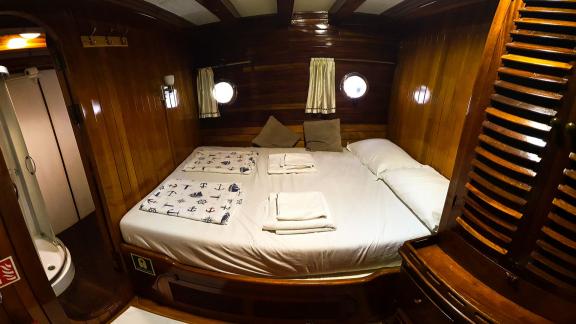 Gulet Halil Aga 1's double guest cabin image 1