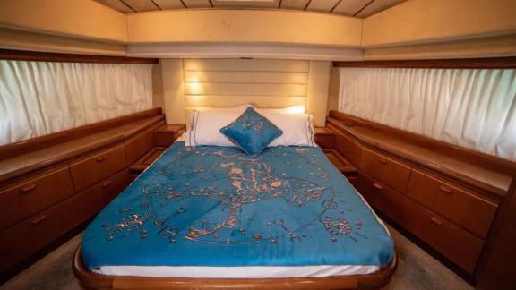 Comfortable double cabin on the Hurrem motor yacht.