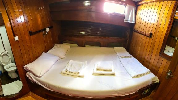 Gulet Halil Aga 1's double guest cabin image 5