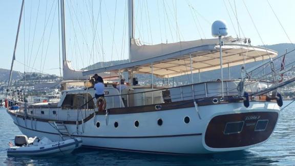 Entdecken Sie die Gulet Efm 11 im Hafen von Bodrum. 4 Kabinen, Platz für 8 Personen. Ideal für Ihren nächsten Segelurlau