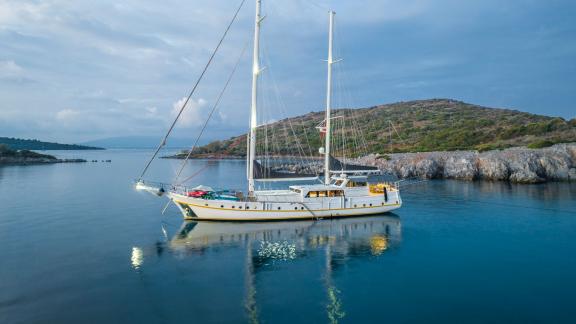 Erleben Sie Natur mit einer luxuriösen Gulet-Miete in der Türkei. Eine wöchentliche Gulet-Charter in Bodrum bietet Erhol