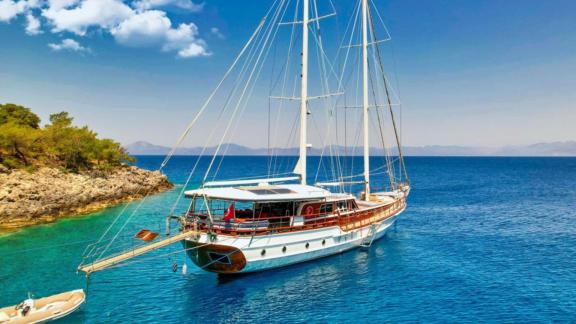 Luxurious journey on this exclusive Gulet in Fethiye. Perfect for special occasions.