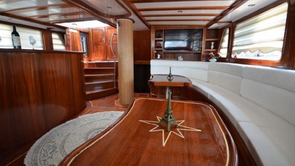 Tasteful salon area on Gulet Miss Vela in Marmaris. Ideal for social evenings on board.