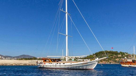 Bodrum Gulet-Charter. Erkunden Sie die schönsten Buchten der Türkei auf der luxuriösen Murvet Hanım.