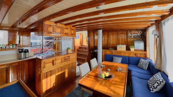 Stylish interior of the Gulet Sıla with a comfortable seating area and dining space.