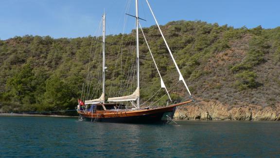 Relax on our luxurious Gulet off the coast of Bodrum in a picturesque bay.