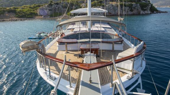 Foredeck of the Viago Nella Speranza gulet in Marmaris, offering comfortable spaces for sunbathing and relaxation.