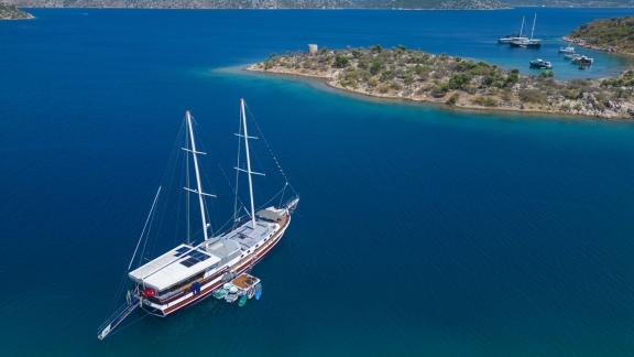 7 cabin Viago Nella Speranza gulet anchored in Marmaris bays, ideal for private gulet charter experiences.