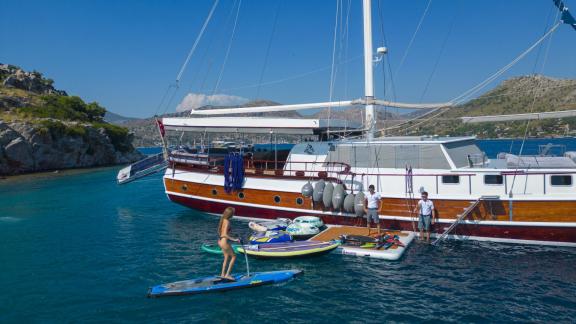 Viago Nella Speranza gulet in the bays of Marmaris, perfect for water sports and gulet charter holidays.