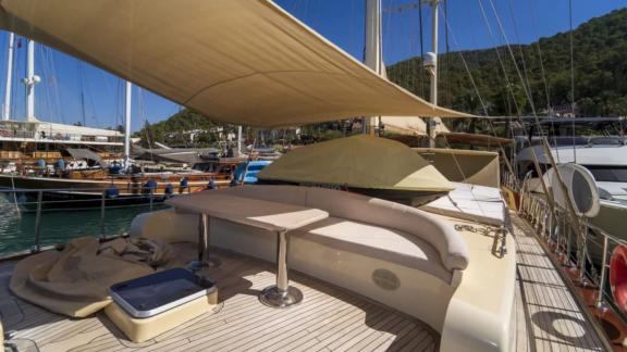 Sun deck of the luxurious gulet Happy Hours in Bodrum