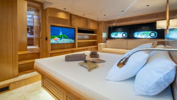 The Menorquin 68 FB offers five-star hotel comfort on the sea with this beautifully designed master suite.