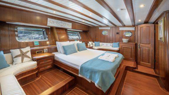 Luxury gulet Lorient's double master cabin picture 1