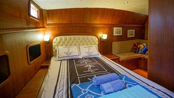 Enjoy the cozy and well-equipped cabin of the Gulet Golden Princess in Bodrum.