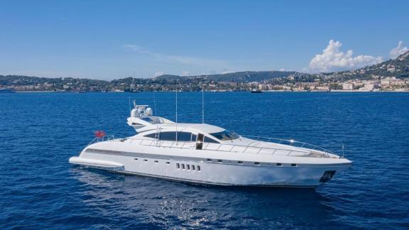 Popeye Mangusta 92 combines sporty lines with luxurious sea travel.