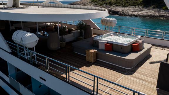 Jacuzzi area on the Premier motor yacht in Split, offering a premium lifestyle experience with stunning sea views.