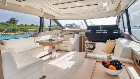 Spacious and comfortable salon of motor yacht Simull.