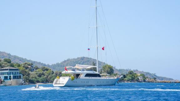 Cruising in Fethiye the 6 cabin 12 guest Dodo motorsailer ideal for yacht charter and blue cruise holiday.