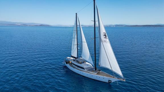 Die Sureyya bietet exklusiven Yachtcharter und luxuriöse Blaue Reisen in Bodrum.