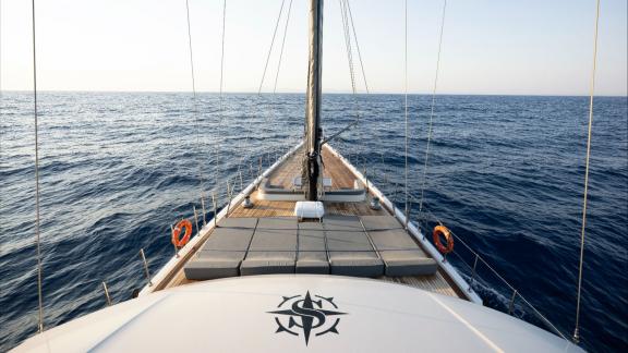 Die Sureyya bietet Deluxe Yachtcharter und exklusive Blaue Reisen in Bodrum.