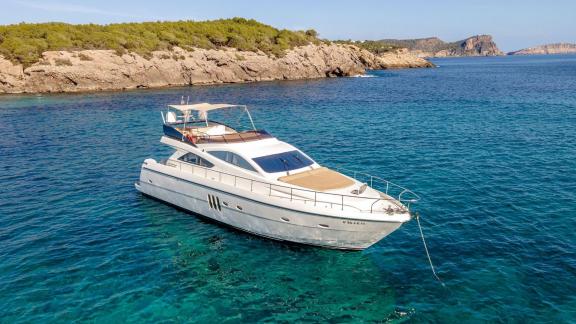 Exterior view of Estela yacht