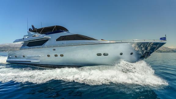 The Superphantom 85 luxury motor yacht Phantom cruises swiftly across open waters.