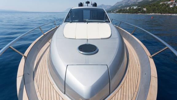 Silver Arrow in Split features large sun pads and a comfortable relaxation area on the foredeck.