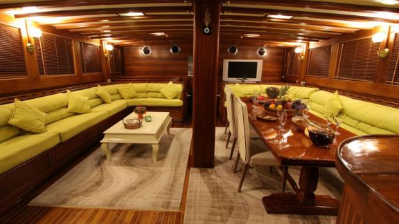 The cosy saloon of the Gulet Prenses Lila with comfortable sofas.