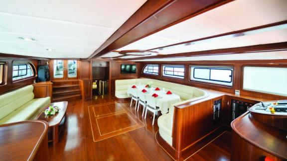 Spacious saloon of luxury gulet Questa Vita picture 1