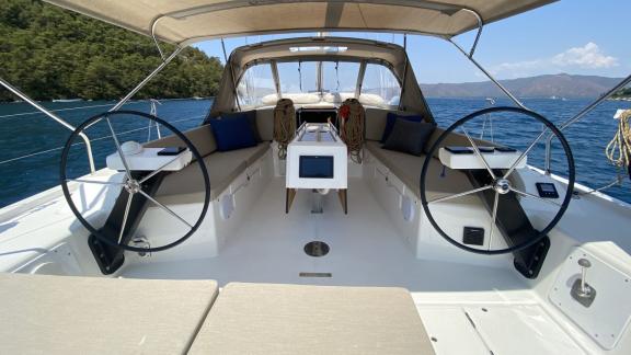 Comfortable cockpit of the sailing yacht Sam's Wind equipped with dual steering wheels.