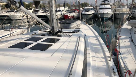 The foredeck of the Hainan yacht, ideal for bareboat charter in Greece.