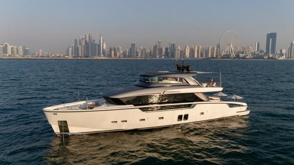 The San Lorenzo Sx88 offers the perfect choice for luxury yacht charters with Dubai's stunning skyline.