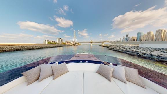 The bow deck of the Ferretti 670 motor yacht adds a delightful touch to your daily yacht rental experience in Dubai.