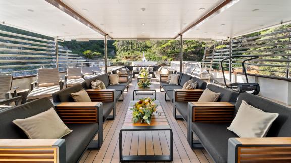 Stylish lounge area on the 48m MY Freedom with 11 cabins.