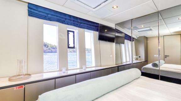 Featuring wide windows and scenic vistas, this serene guest suite offers premium charter comfort in Šibenik.
