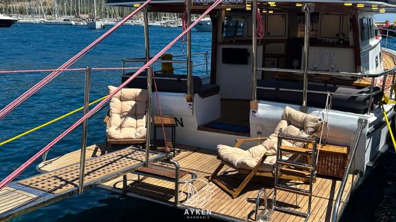 The swimming platform on Gulet Ayken offers easy access to the sea.