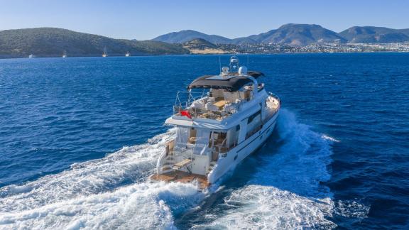 Miro 1 offers private trawler charters, extended blue cruises and comfortable sea holidays in Göcek.