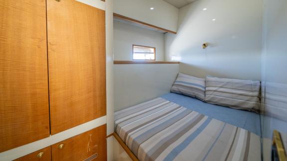 Miro 1 features a double guest cabin for trawler charters and comfortable blue cruises in Göcek.