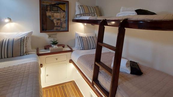 Guest cabin for three on Gulet Anemos