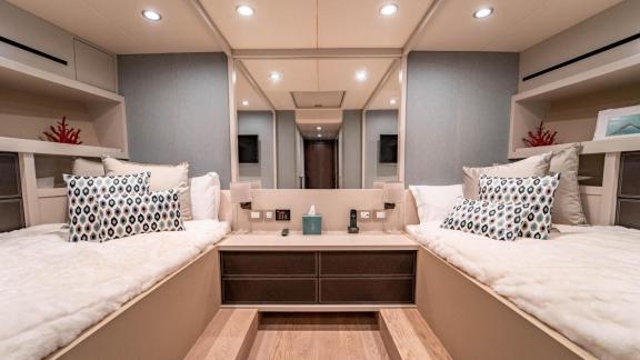 The twin guest cabin of Dolce Vita stands out with its modern design and comfortable layout.