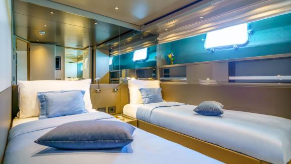The Sanlorenzo SL96A Primus near Split offers a sleek and inviting twin-bed guest cabin.