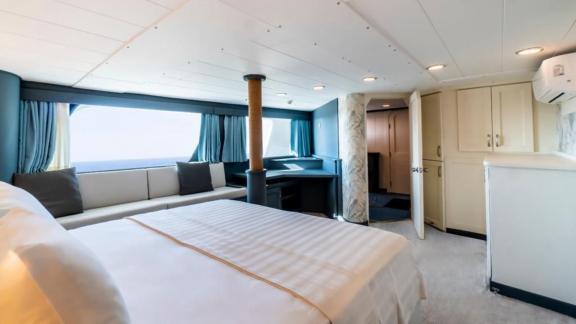 Bodrum'da Matilda yatının lüks süiti, muhteşem deniz manzarası ve birinci sınıf konfor sunar.