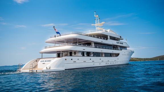 Stylish stern view of the motor yacht Alfa Mario in Croatia