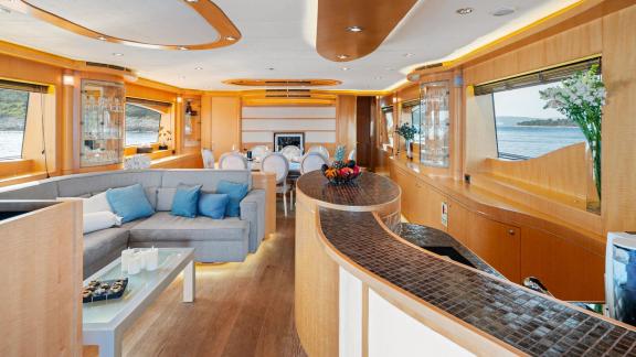 Horizon Elegance 90 Conte Alberti features spacious lounge seating and an elegant dining area for onboard comfort.
