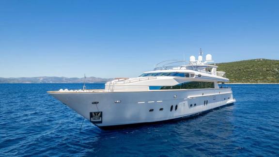 Horizon Elegance 115 Conte Stefani is seen at sea showcasing its spacious hull and elegant exterior profile.