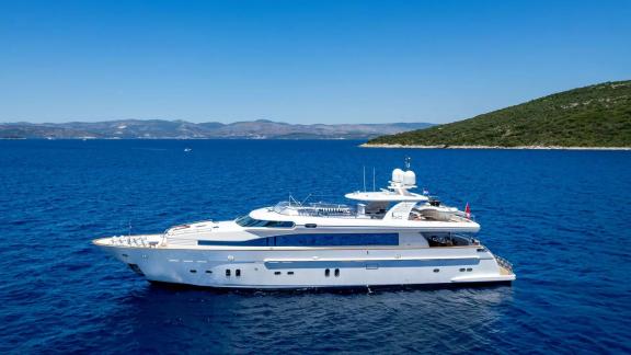 Horizon Elegance 115 Conte Stefani is seen on the waters of Split showcasing its elegant profile and design.