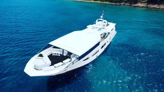 Bodrum'da 42m'lik Matilda yatının tadını çıkarın. 6 lüks kabinde 12 kişilik konaklama.